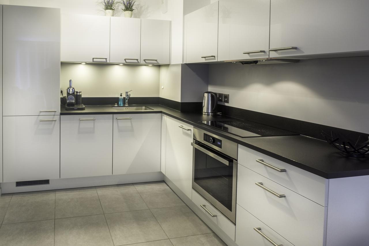 Modern 1 Bed In Prestigous Area Of A Short Walk To The Croisette And The Palais 1903 Appartement